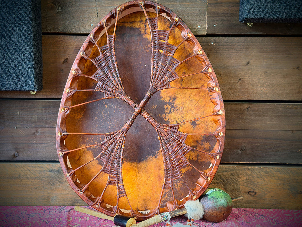 28" Oval Dancing Lady Lacing