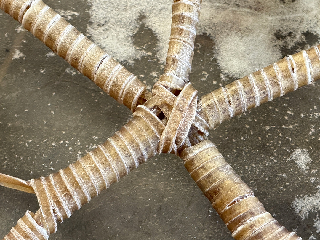 28" Oval Ankh Lacing